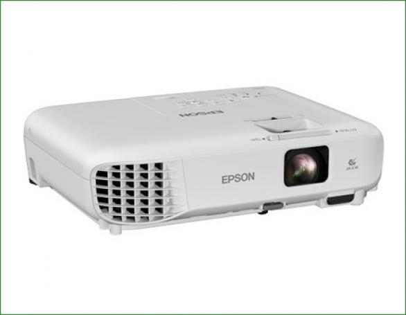EPSON X05 LCD Projector